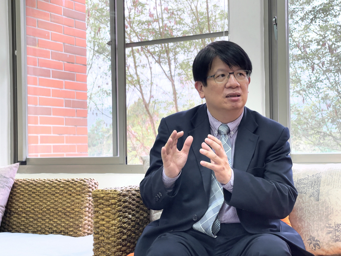 Taiwan's top proponent of hospitality management studies — Dr. Dai You-de (戴有德)